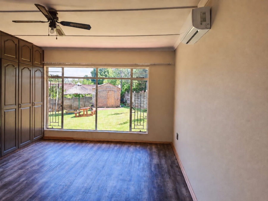 4 Bedroom Property for Sale in Panorama Free State